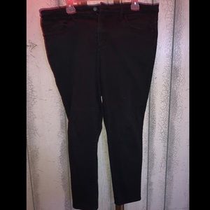 Women’s Universal Thread Jeans